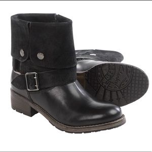 Clark’s volara sky cuff boots leather suede